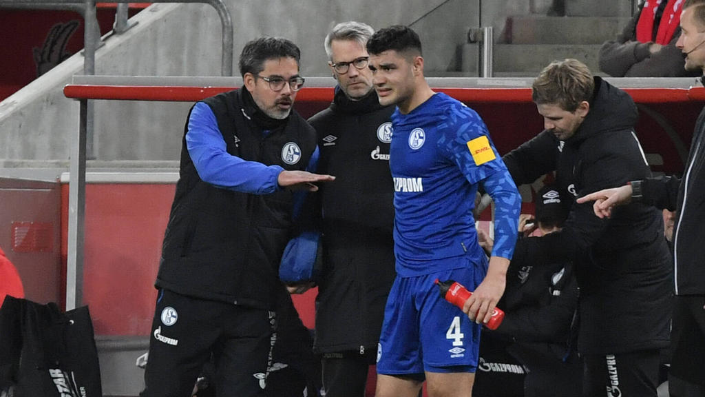 Ozan Kabak vom FC Schalke 04 hat eine Wirbelverletzung hinter sich