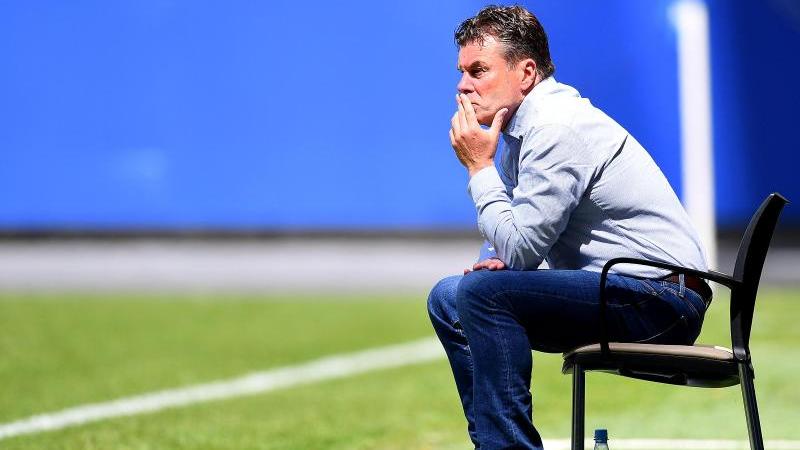 Dieter Hecking droht ein weiteres Jahr 2. Liga Dieter Hecking droht ein weiteres Jahr 2. Liga