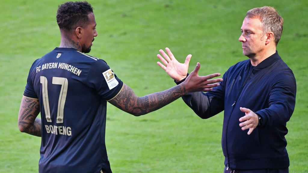 Hansi Flick (r.) hätte Jérôme Boateng vom FC Bayern mit zur EM genommen Hansi Flick (r.) hätte Jérôme Boateng vom FC Bayern mit zur EM genommen