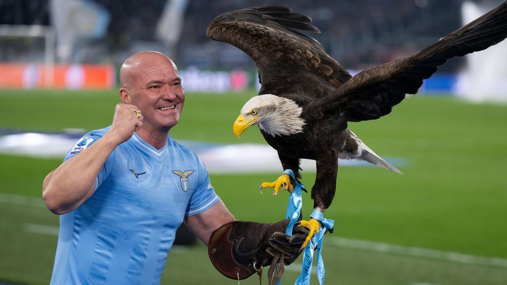 Schon 2021 war Lazio-Falkner Juan Bernabé ein Video zum Verhängnis geworden Schon 2021 war Lazio-Falkner Juan Bernabé ein Video zum Verhängnis geworden