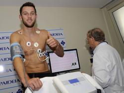 Stefan de Vrij wordt aan het begin van het nieuwe seizoen medisch gekeurd door zijn werkgever Lazio Roma. De Vrij lag lang uit de roulatie met een knieblessure. (06-07-2016)