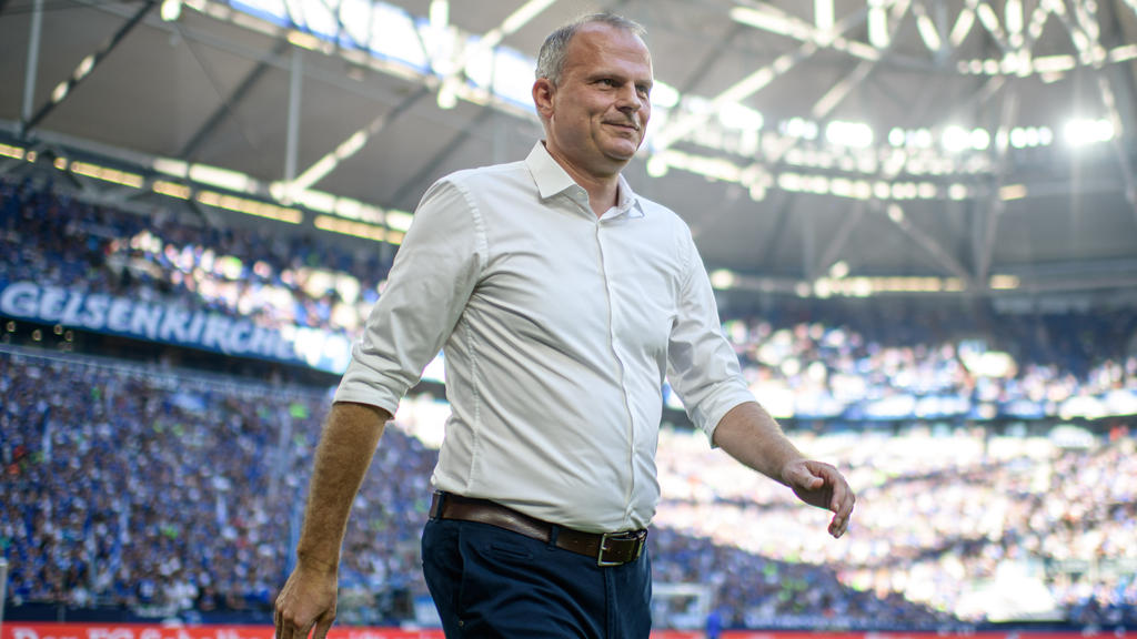 Jochen Schneider und Co. suchen angeblich einen neuen Stürmer für den FC Schalke 04