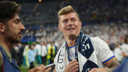 Toni Kroos ließ sich seine Feierlaune kurzzeitig verderben