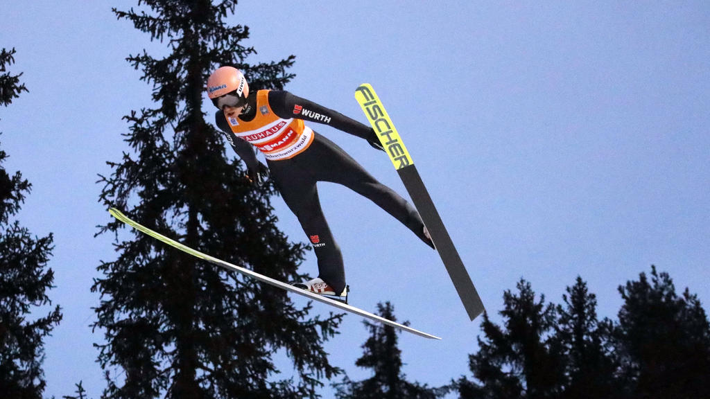 Karl Geiger sprang in Titisee-Neustadt auf den fünften Platz Karl Geiger sprang in Titisee-Neustadt auf den fünften Platz