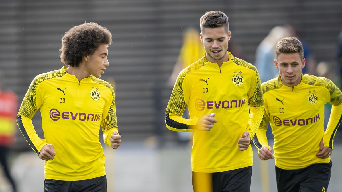 Julian Wiegl (M) wechselte im Winter vom BVB zu Benfica Julian Wiegl (M) wechselte im Winter vom BVB zu Benfica