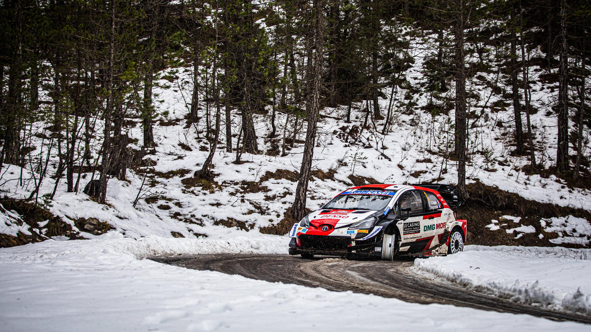Sébastien Ogier führt die Rallye Monte Carlo an Sébastien Ogier führt die Rallye Monte Carlo an