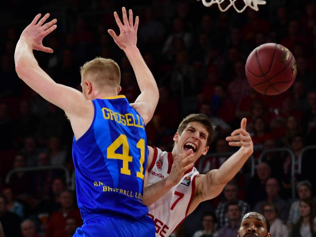 Brose Bamberg schlägt die Löwen aus Braunschweig Brose Bamberg schlägt die Löwen aus Braunschweig