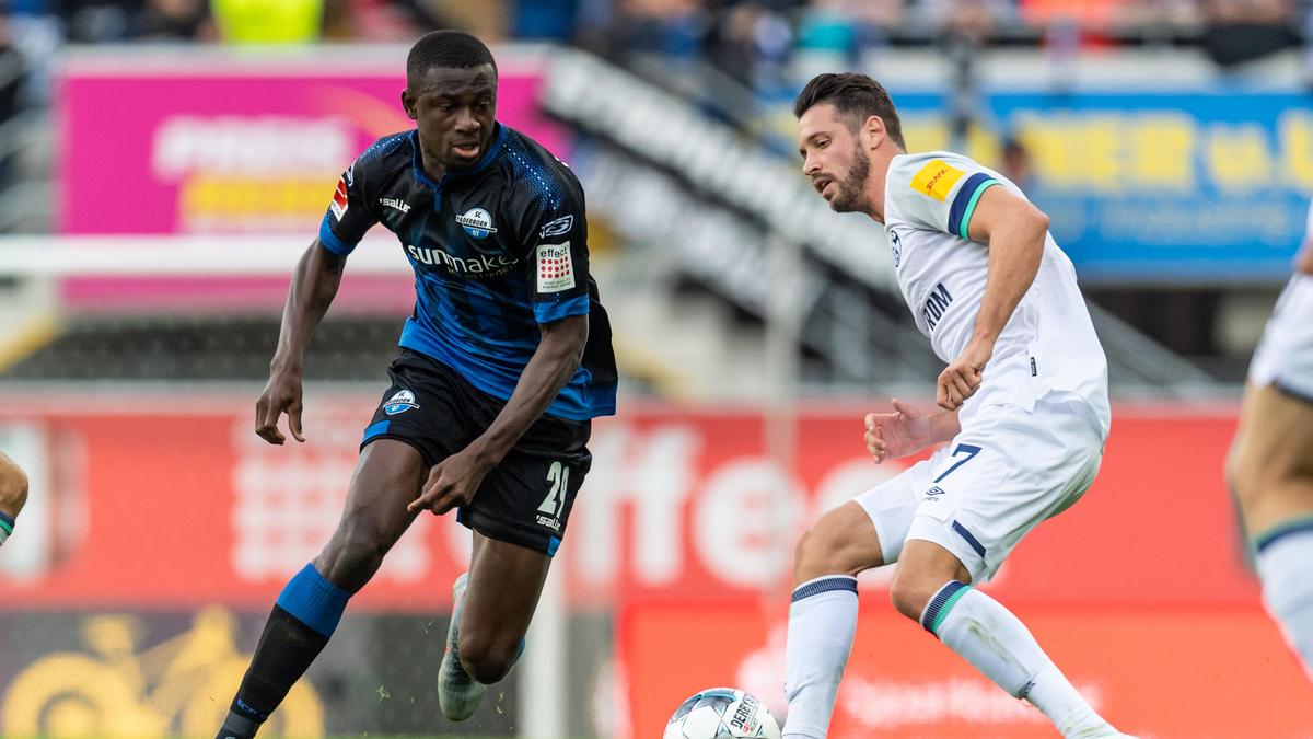 Jamilu Collins (l.) hat das Interesse des FC Schalke 04 geweckt Jamilu Collins (l.) hat das Interesse des FC Schalke 04 geweckt