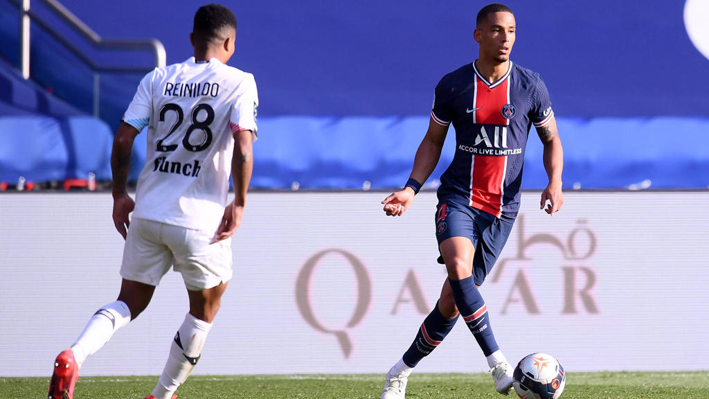 Ex-Schalker Thilo Kehrer (r.) wurde nach dem Lille-Spiel heftig beleidigt Ex-Schalker Thilo Kehrer (r.) wurde nach dem Lille-Spiel heftig beleidigt