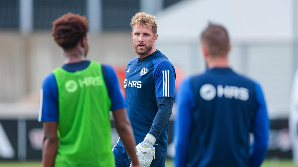 Ralf Fährmann (M.) fehlt dem FC Schalke 04 wohl gegen den FC St. Pauli Ralf Fährmann (M.) fehlt dem FC Schalke 04 wohl gegen den FC St. Pauli