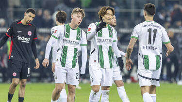 Ko Itakura (M.) soll vor einem Abschied aus Gladbach stehen