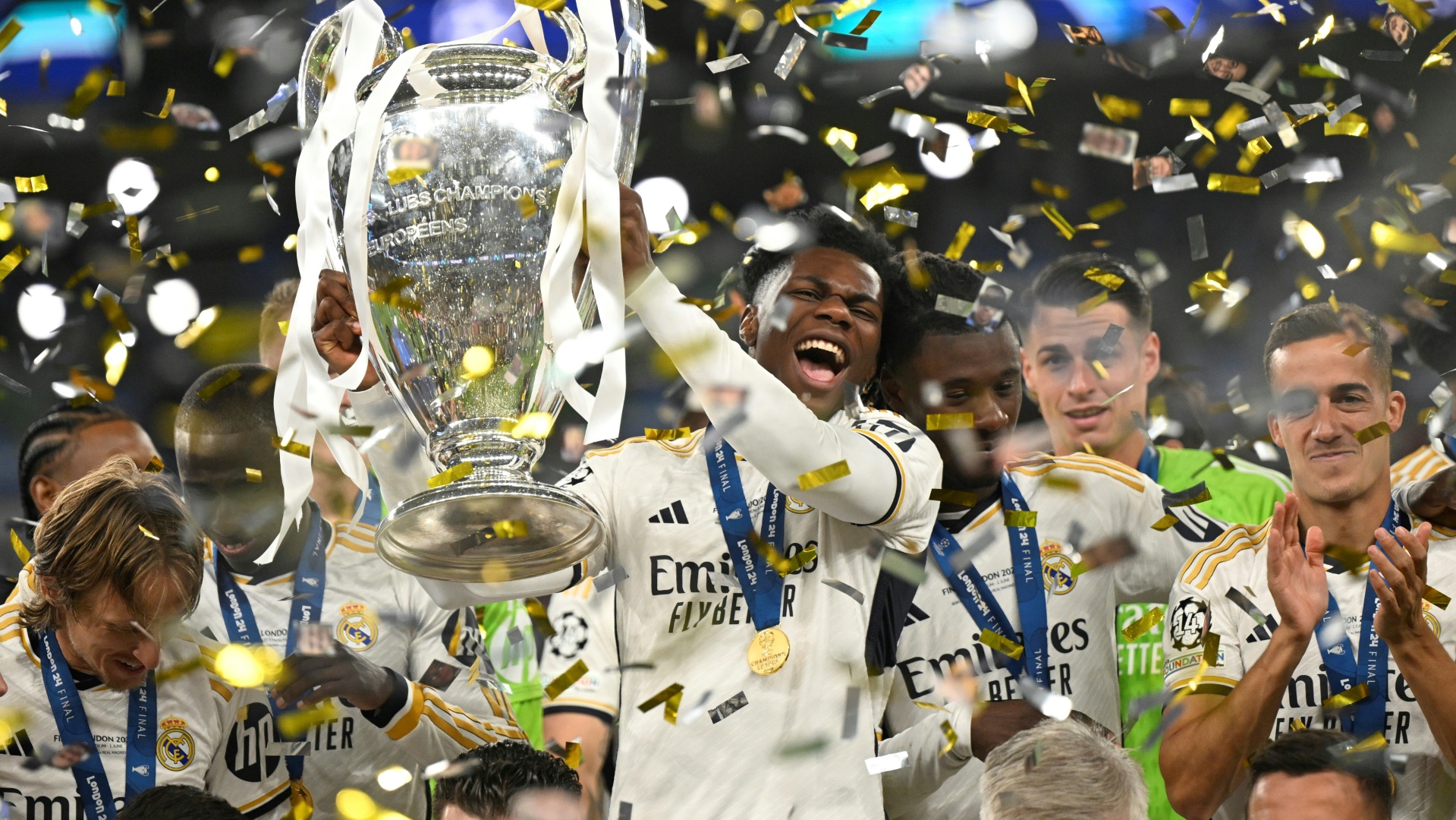 Real Madrid feiert vor Millionen Fans