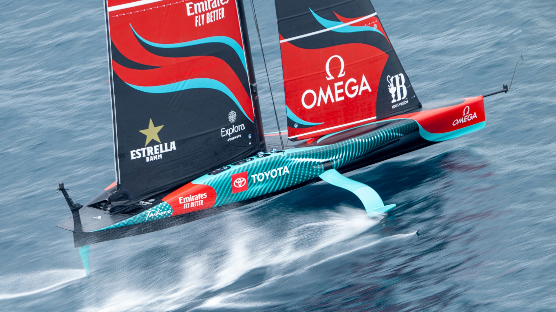 Das Emirates Team Neuseeland bleibt souverän