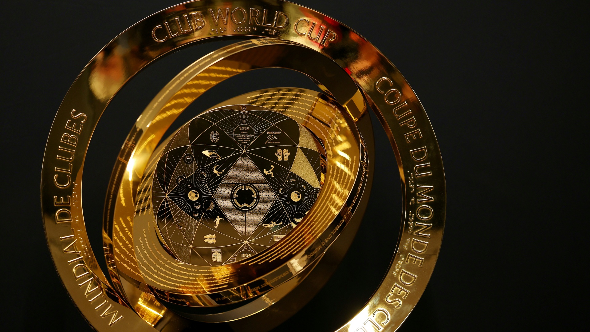 Die Trophäe der Klub-WM Die Trophäe der Klub-WM