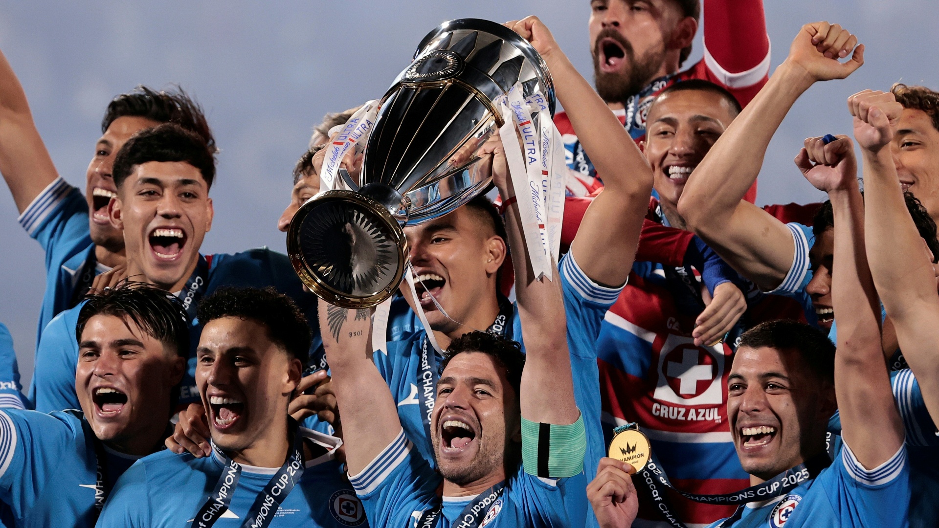 Cruz Azul feiert den siebten Titelgewinn in der Champions League Cruz Azul feiert den siebten Titelgewinn in der Champions League