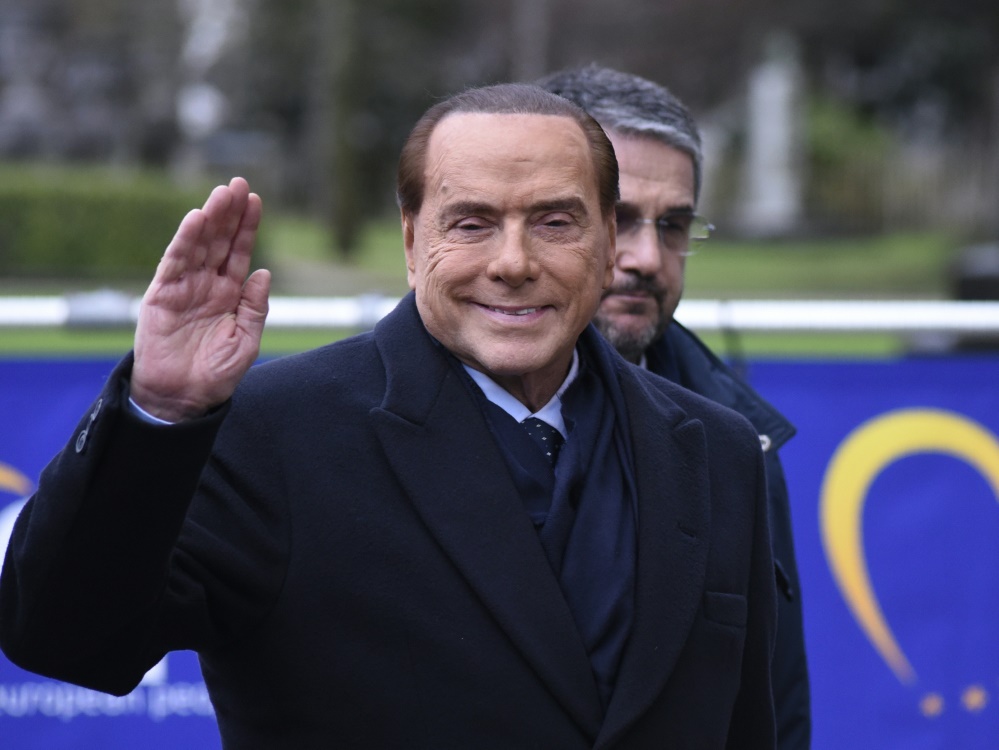 Berlusconis Unternehmen sichert sich die WM-Rechte 2018