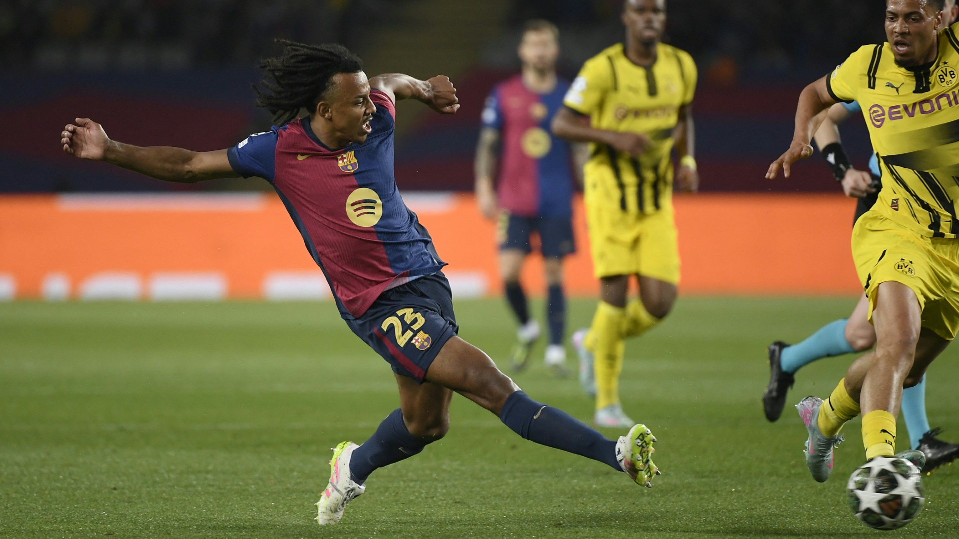 Barca-verl-ngert-mit-Kound-