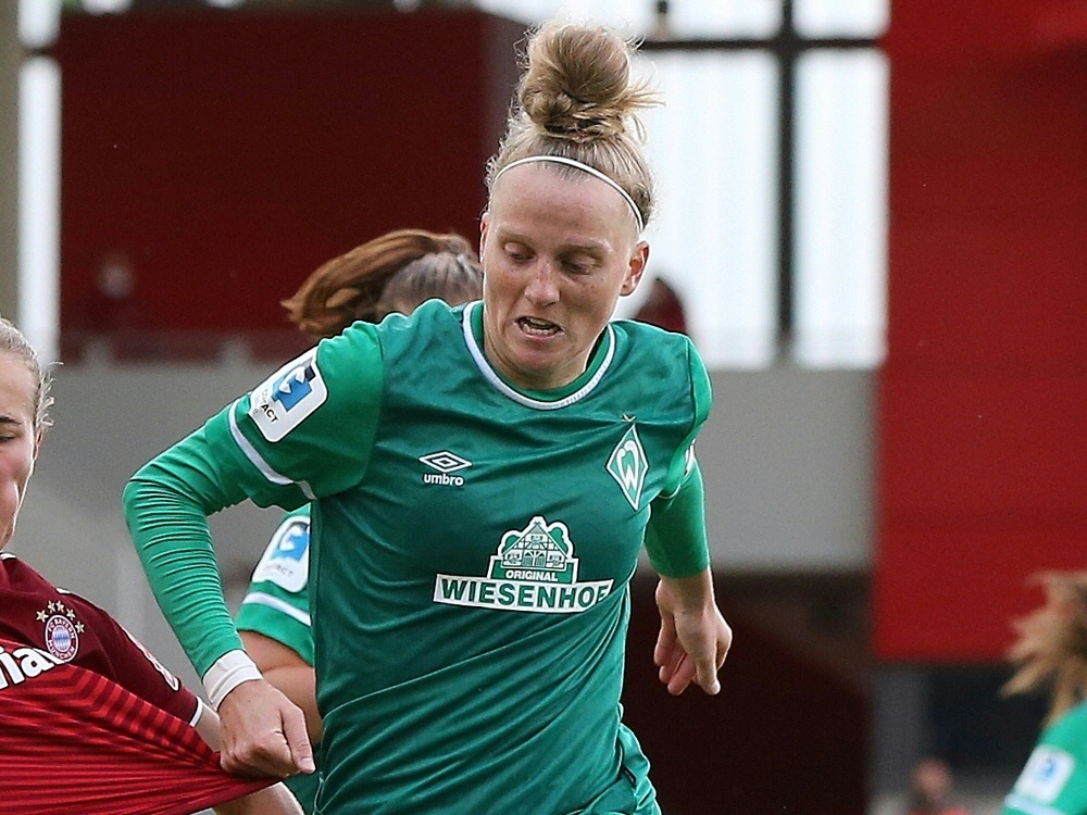 Werder Bremen verlängert mit Kapitänin Lina Hausicke