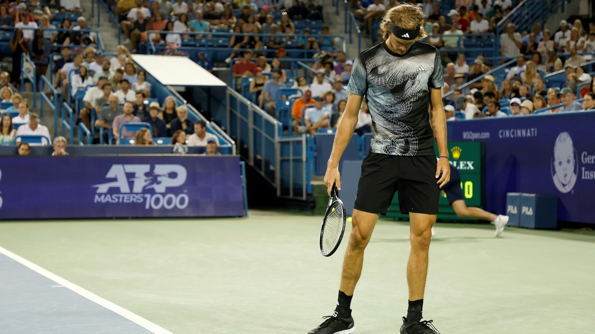 Tennis Zverev unterliegt Djokovic nach großem Kampf