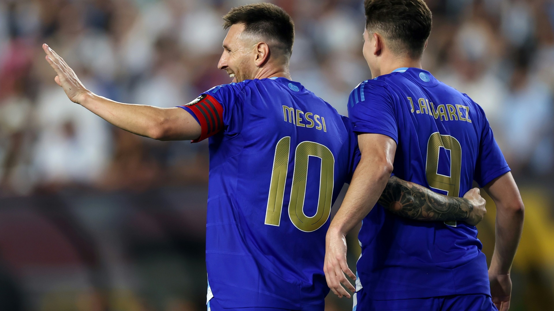 Trifft doppelt für Argentinien: Lionel Messi