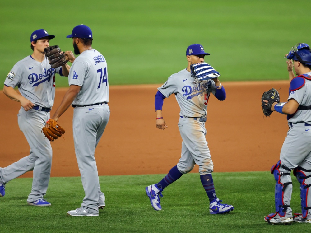 Die Dodgers brauchen noch zwei Siege für den Triumph Die Dodgers brauchen noch zwei Siege für den Triumph