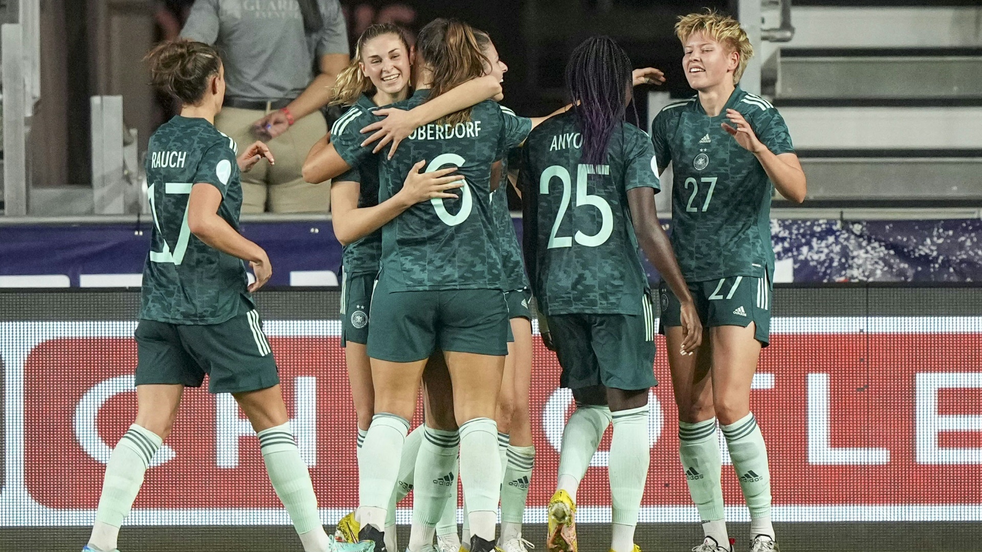 Neuer Sponsor für die deutschen Fußballerinnen Neuer Sponsor für die deutschen Fußballerinnen