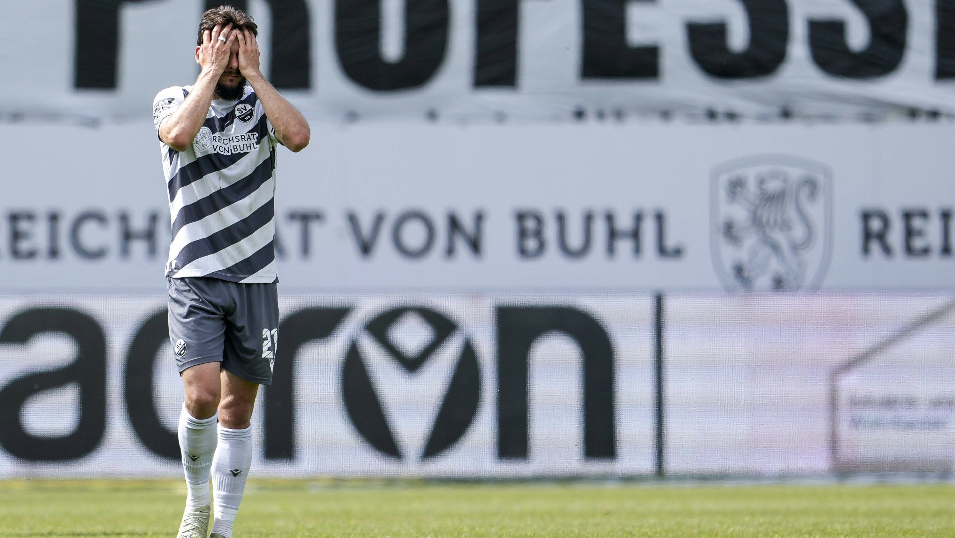 Sandhausen muss nach 17 Jahren wieder in die vierte Liga Sandhausen muss nach 17 Jahren wieder in die vierte Liga