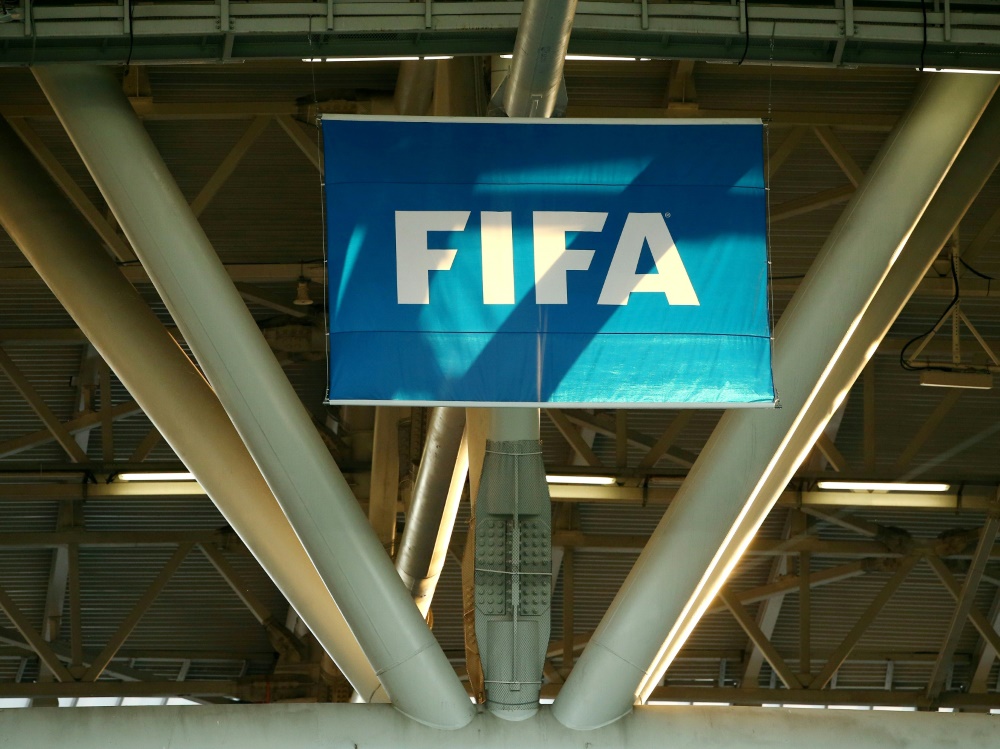Die FIFA sperrt Gambias ehemaligen Fußball-Chef Die FIFA sperrt Gambias ehemaligen Fußball-Chef