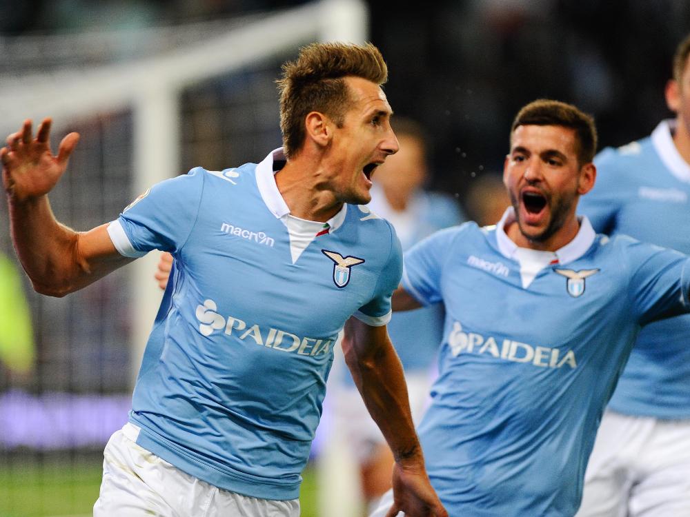 Klose (l.) bescherte Lazio den 2:1-Sieg gegen Turin