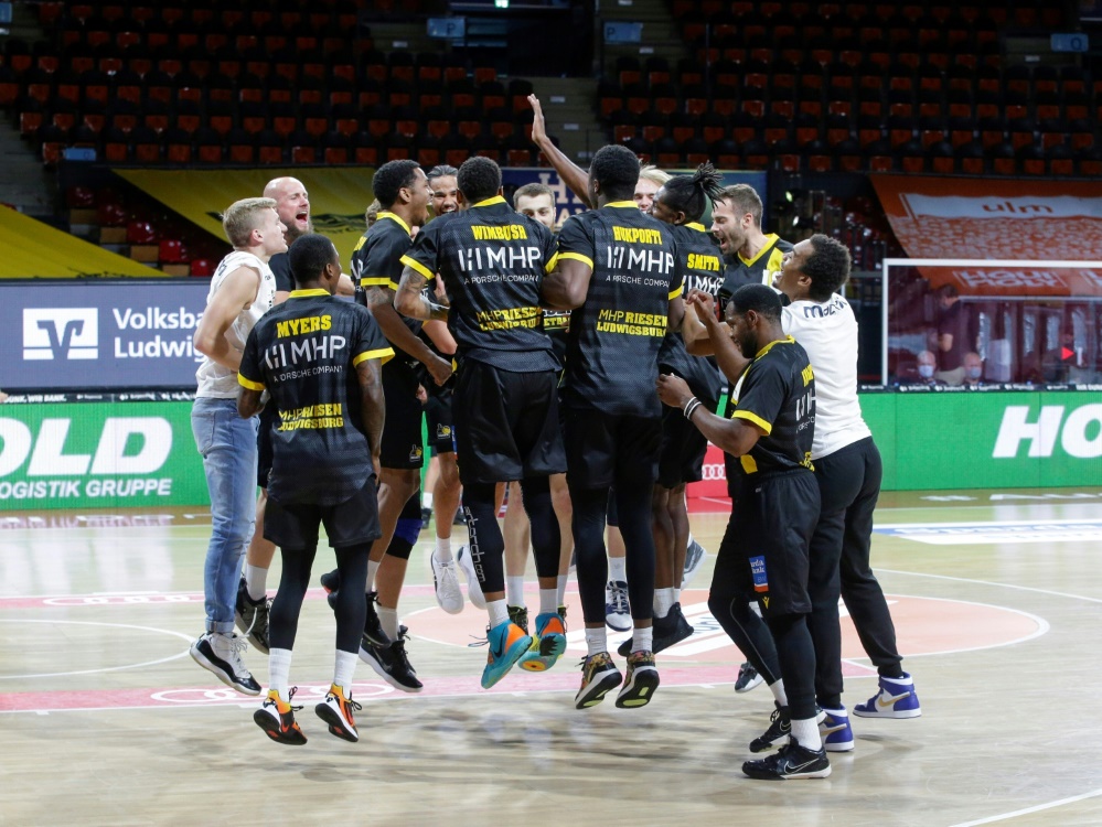 Die MHP Riesen Ludwigsburg führen die Tabelle an Die MHP Riesen Ludwigsburg führen die Tabelle an