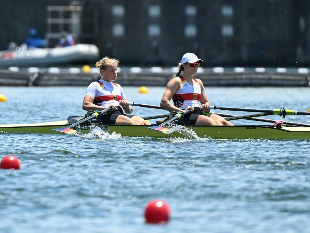 Annekatrin Thiele (l.) und Leonie Menzel im Halbfinale