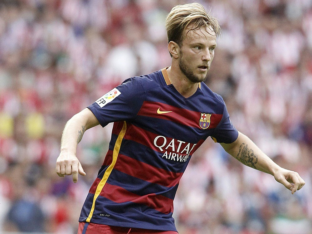 Ivan Rakitic stärkt Marc-André ter Stegen den Rücken Ivan Rakitic stärkt Marc-André ter Stegen den Rücken