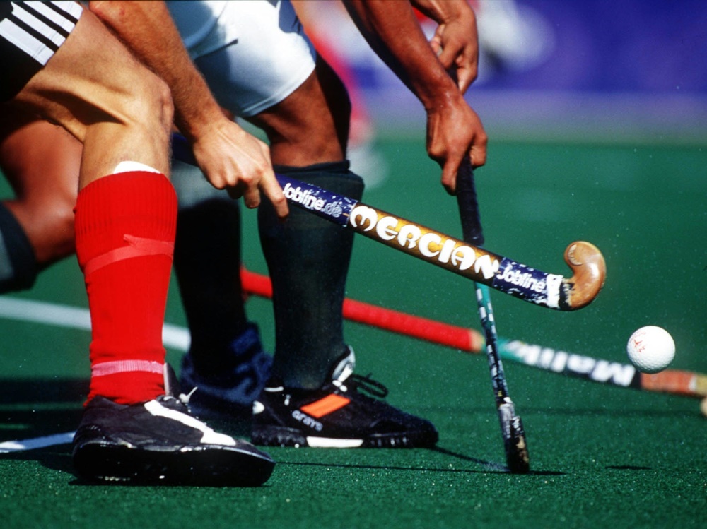 Kurzarbeit ist bei den Hockey-Bundesligisten noch nicht notwendig Kurzarbeit ist bei den Hockey-Bundesligisten noch nicht notwendig