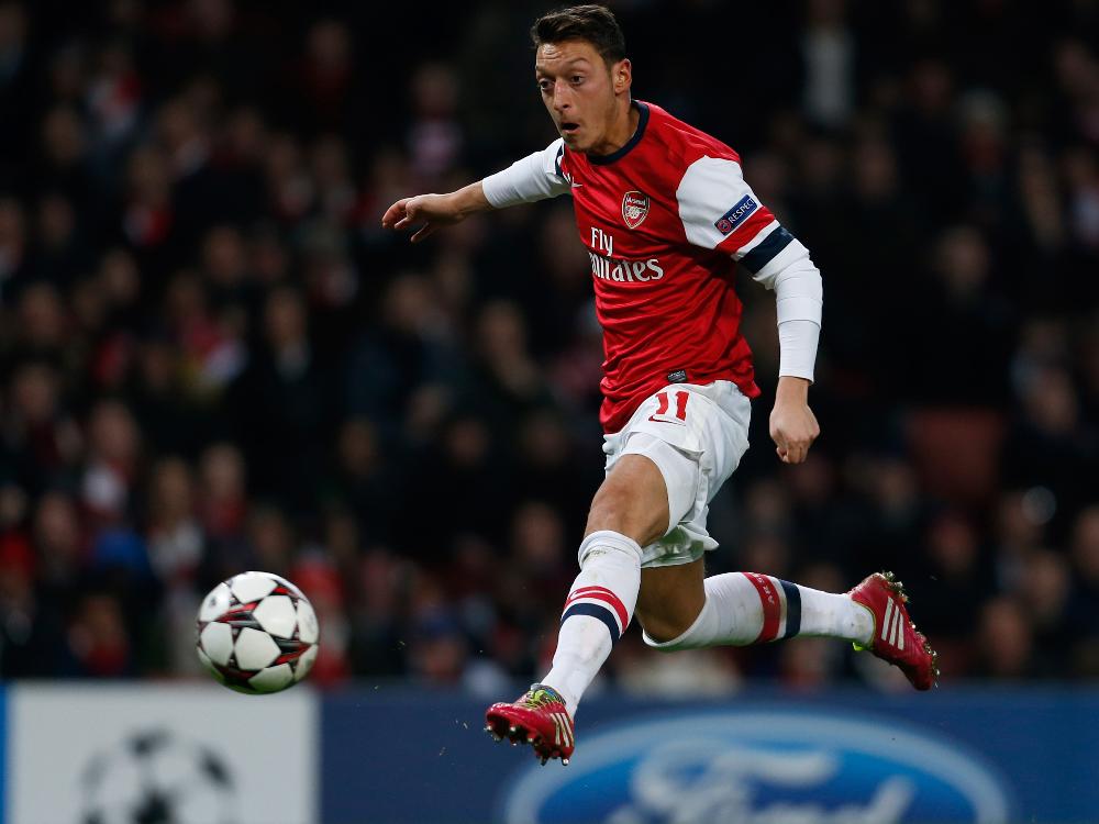 Mesut Özil freut sich auf die Duelle mit Bayern München Mesut Özil freut sich auf die Duelle mit Bayern München