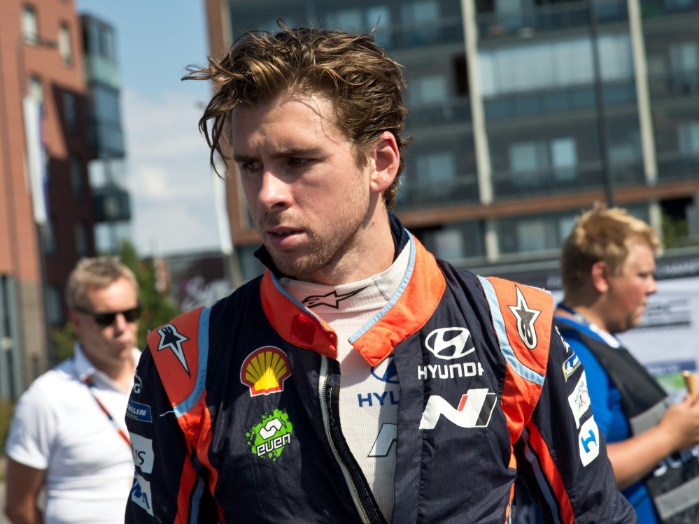 Mikkelsen holt sich den Sieg auf der ersten Prüfung Mikkelsen holt sich den Sieg auf der ersten Prüfung