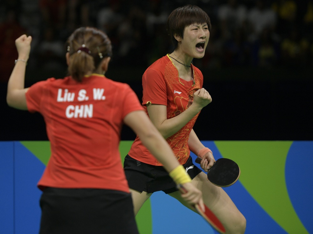 Das Damen-Doppel Ding/Liu holte in Düsseldorf WM-Gold Das Damen-Doppel Ding/Liu holte in Düsseldorf WM-Gold