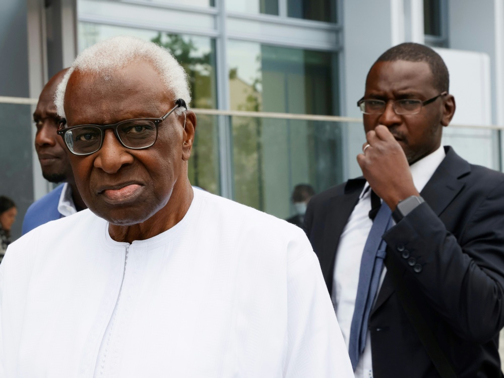 Staatsanwaltschaft beantragt lange Haftstrafe für Diack Staatsanwaltschaft beantragt lange Haftstrafe für Diack