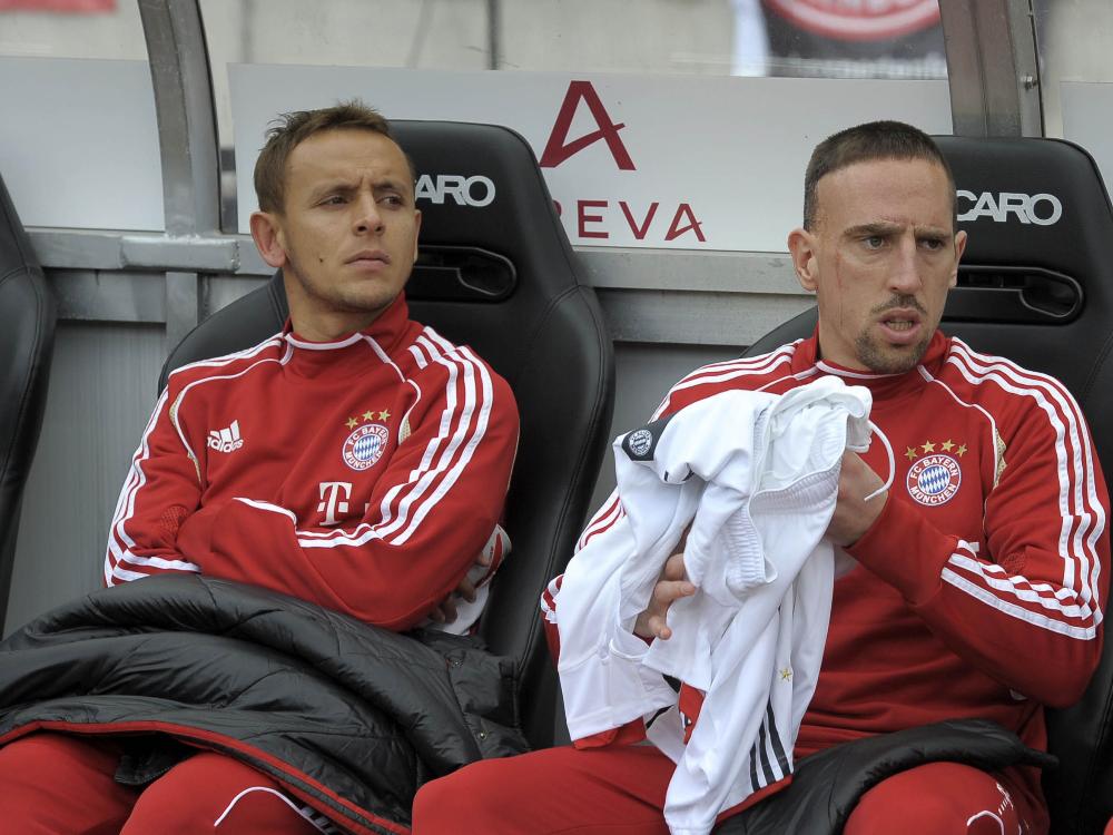 Rafinha (l.) und Ribery müssen beim VfB noch zuschauen
