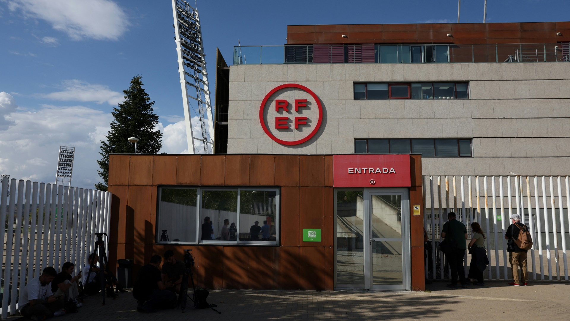 Der Hauptsitz des spanischen Fußballverbandes RFEF wurde am Mittwoch durchsucht
