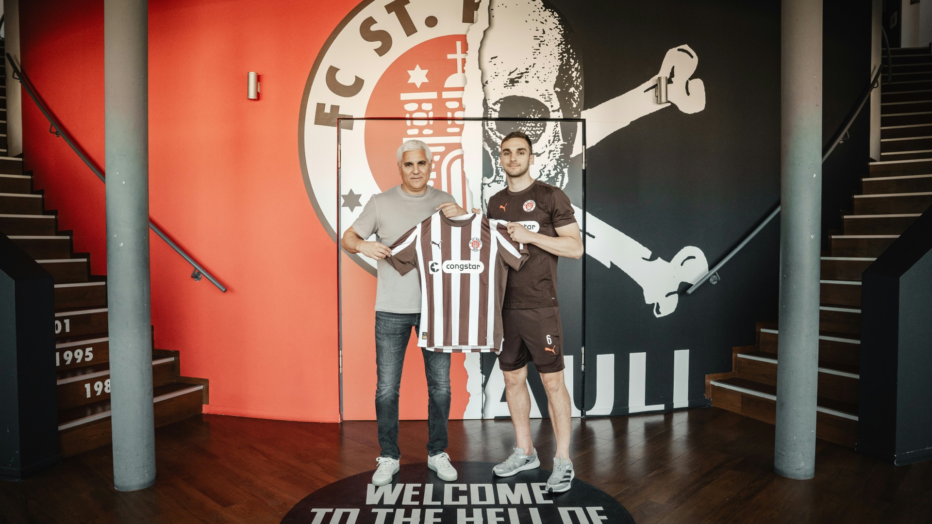 Bleibt bei St. Pauli: James Sands Bleibt bei St. Pauli: James Sands
