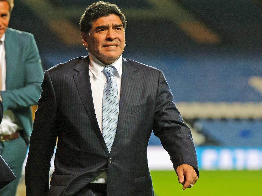 Diego Maradona äußert scharfe Kritik an FIFA-Präsident Blatter
