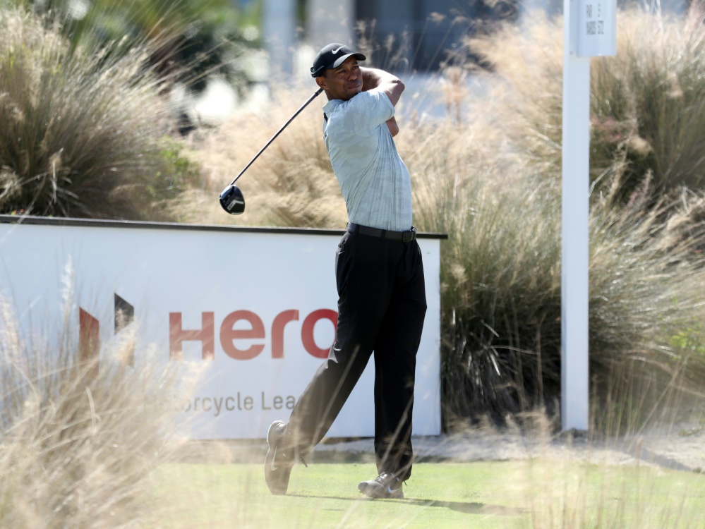 Tiger Woods liegt zum Auftakt schon weit zurück Tiger Woods liegt zum Auftakt schon weit zurück