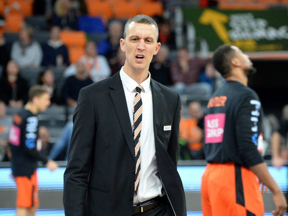 Pete Strobl wird Trainer der Löwen Braunschweig Pete Strobl wird Trainer der Löwen Braunschweig