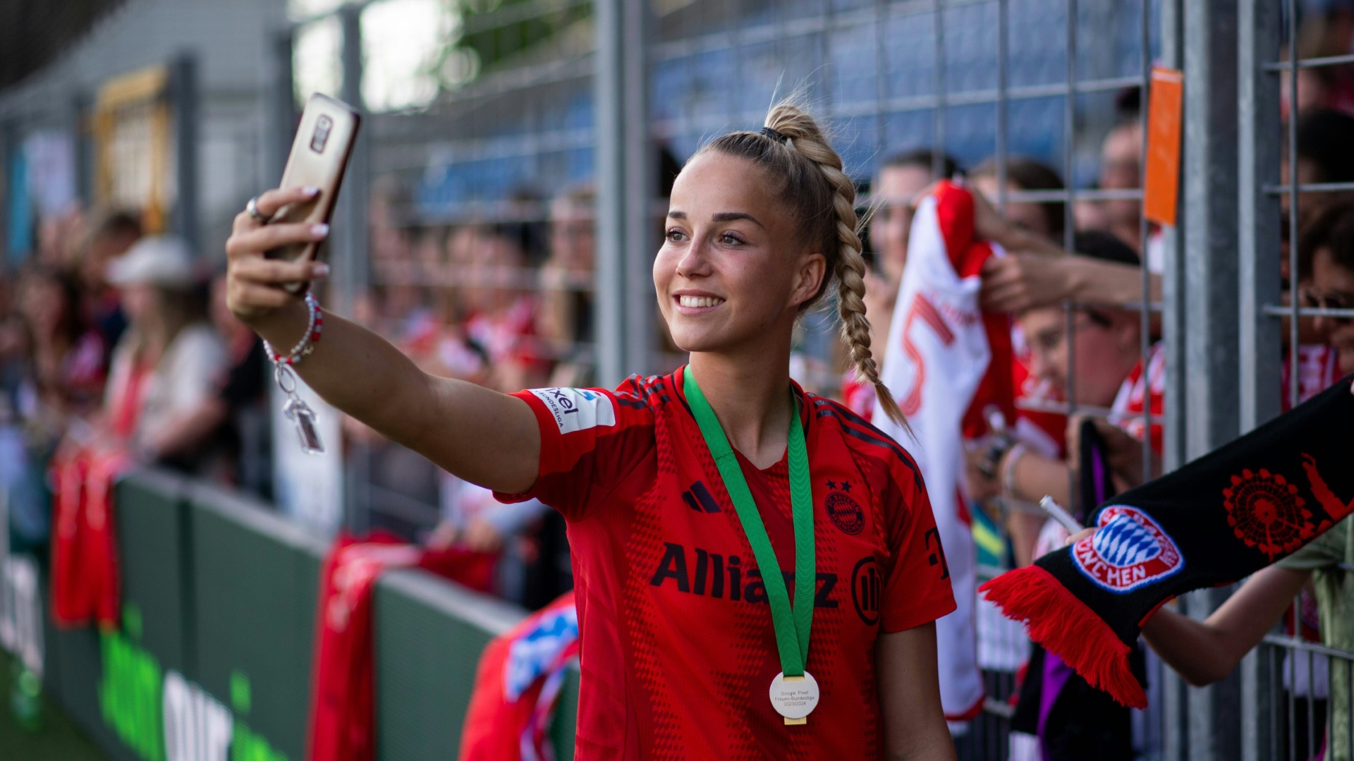 Bleibt beim FC Bayern: Giulia Gwinn Bleibt beim FC Bayern: Giulia Gwinn