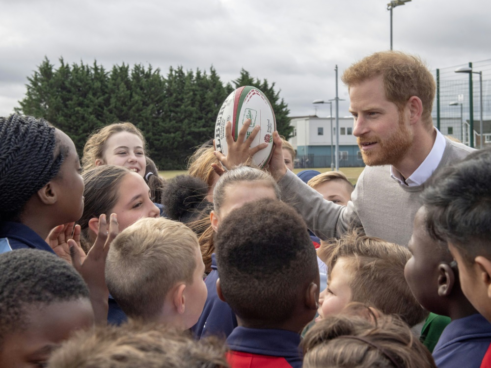 Harry ist großer Rugby-Fan und fliegt zum WM-Finale Harry ist großer Rugby-Fan und fliegt zum WM-Finale