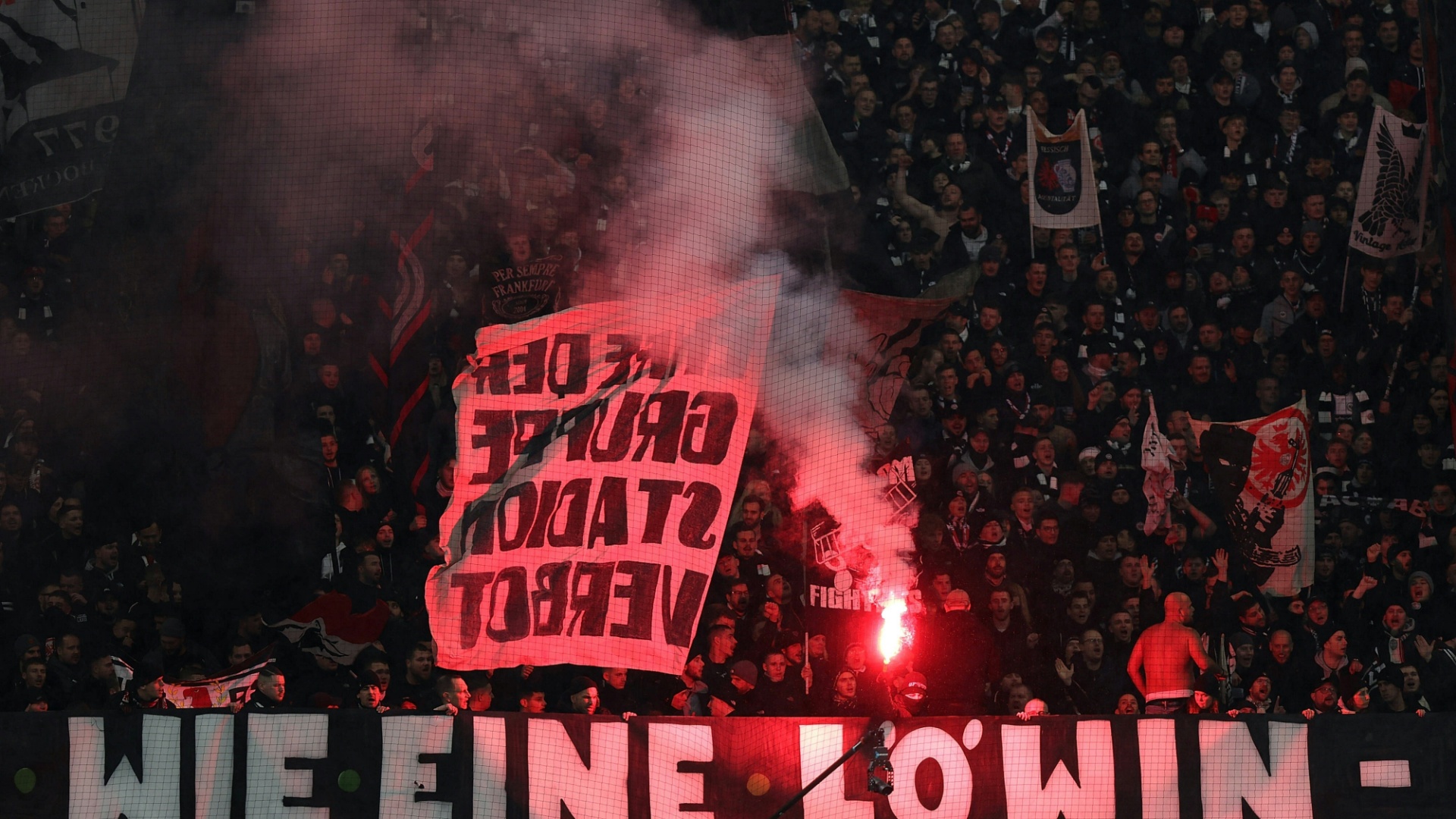 Pyrotechnik: Eintracht wird zur Kasse gebeten