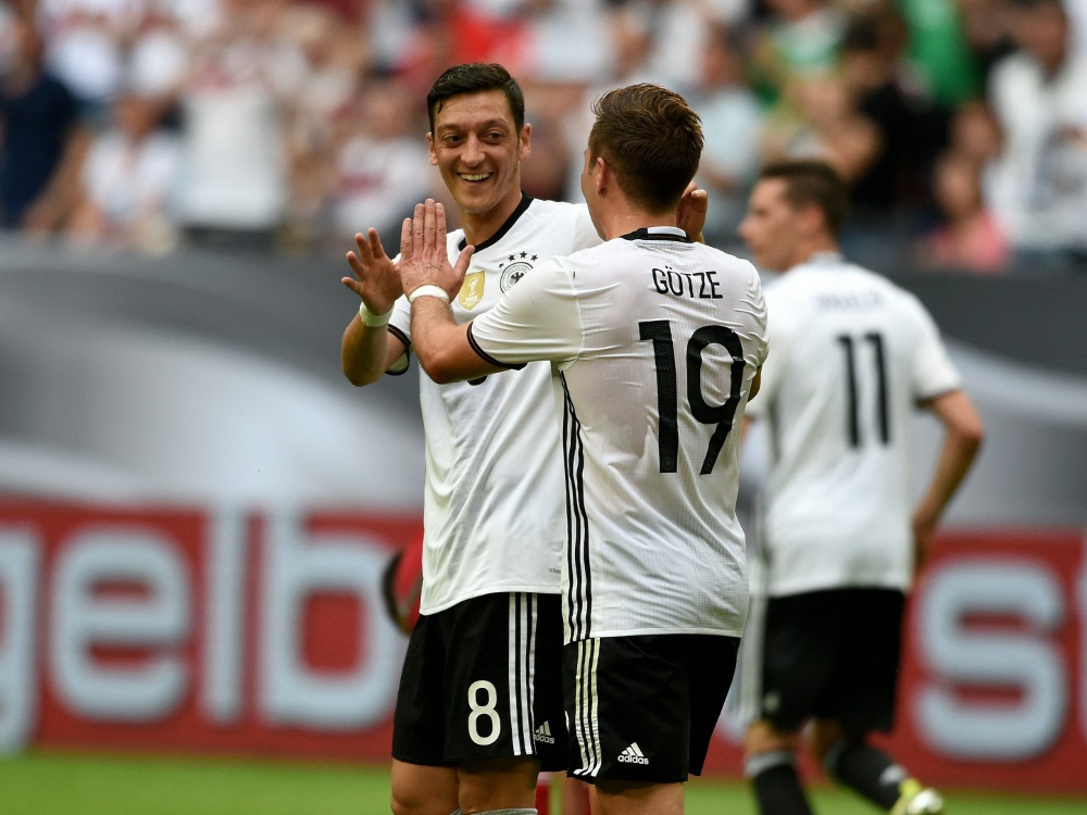 Götze gratuliert Özil zur erfolgreichen Karriere