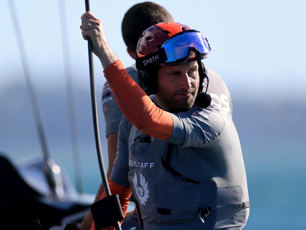 Ben Ainslie greift nochmal an