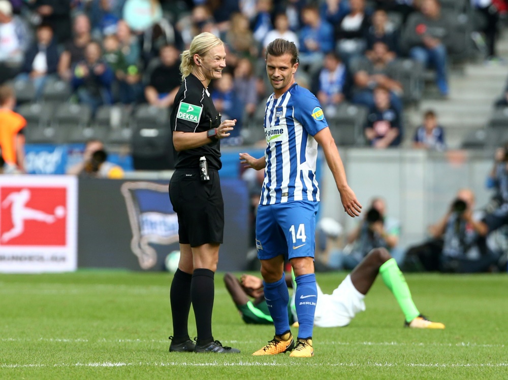 Bibiana Steinhaus leitete am Sonntag ihr erstes Bundesliga-Spiel
