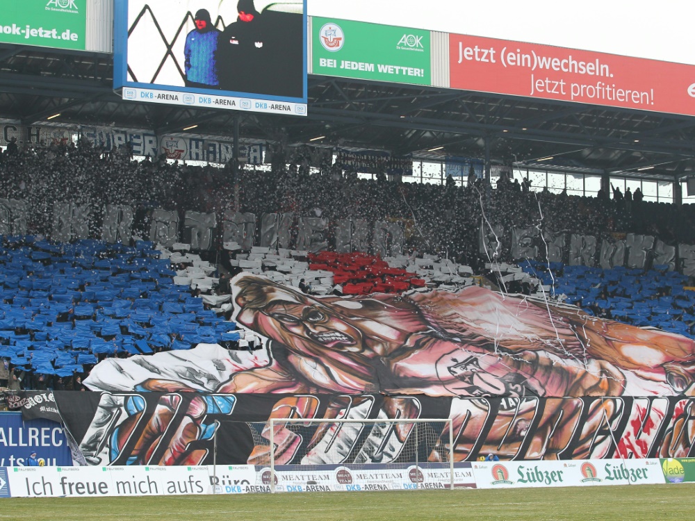 Die Fans von Hansa Rostock müssen auf Choreos verzichten